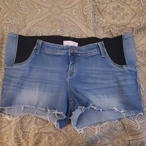 Maternity Shorts-16